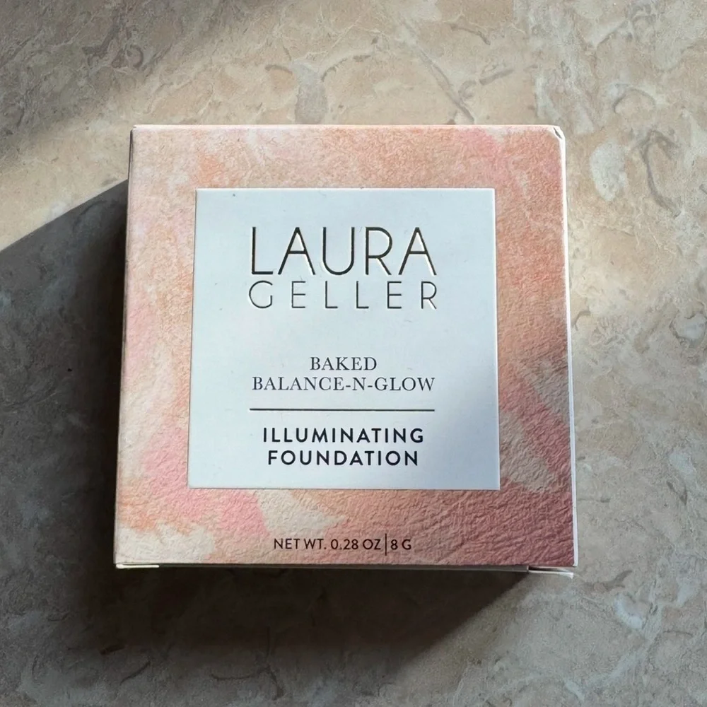 Laura Geller Beauty Baked Balance-N-Glow Illuminating Foundation - Porcelain